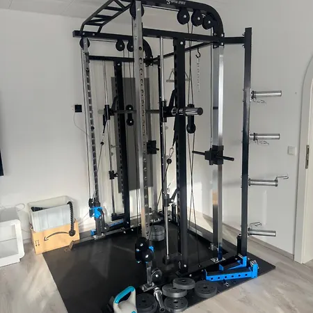 Schoene In Gruener Lage Mit Fitnessgeraet Apartman Linz