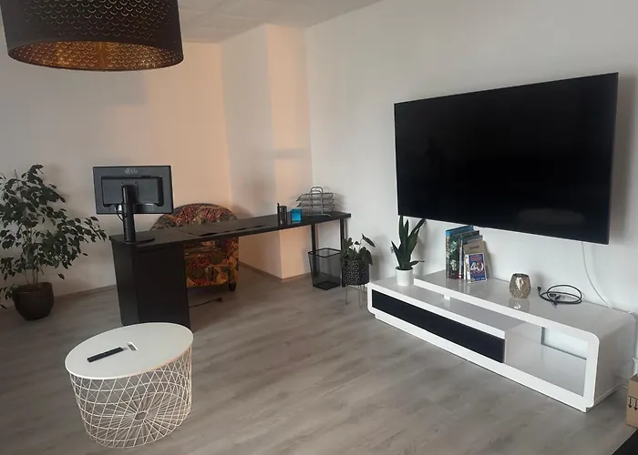 Lägenhet Schoene In Gruener Lage Mit Fitnessgeraet Linz